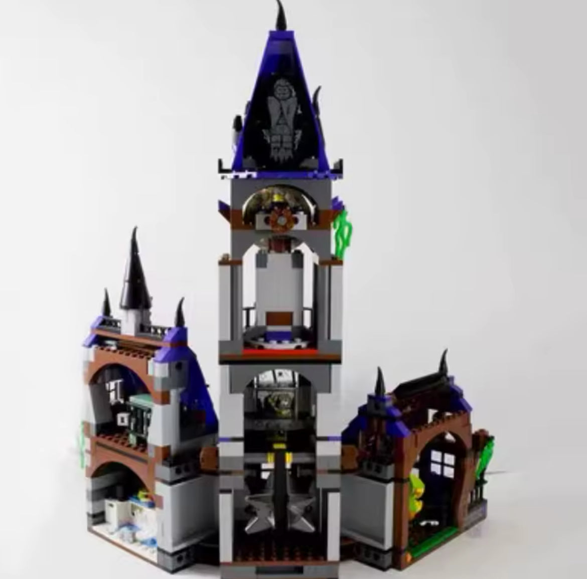 Haunted Mystery Mansion 75904