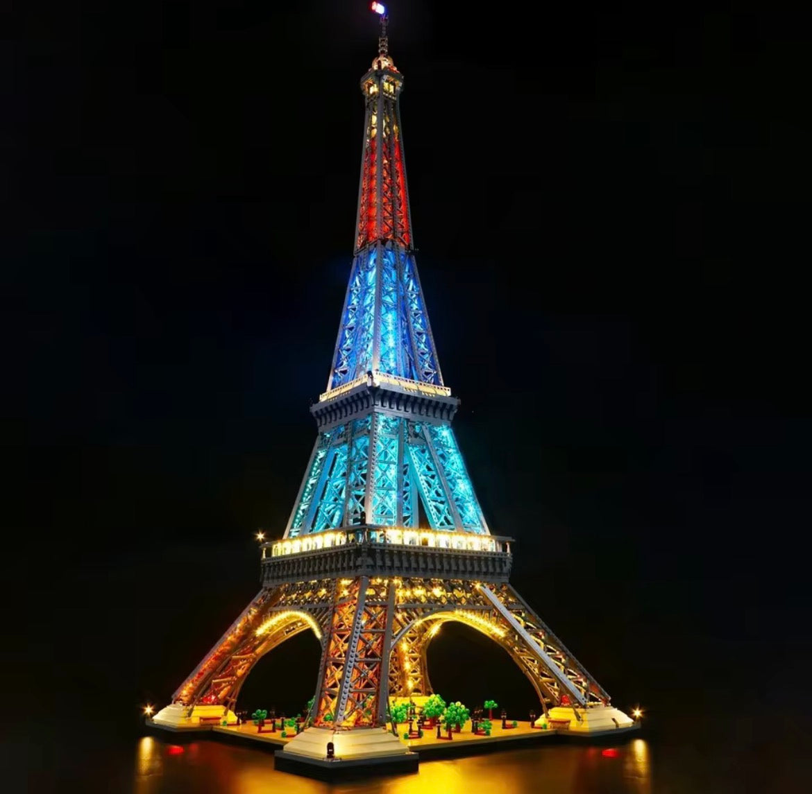 Eiffel Tower 10307