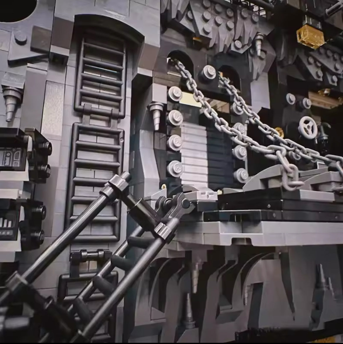 Shadowbox Cave of the Bat 76252