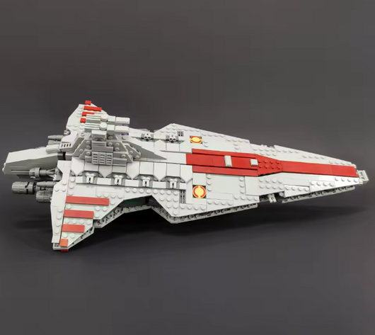 Attack Cruiser 10033
