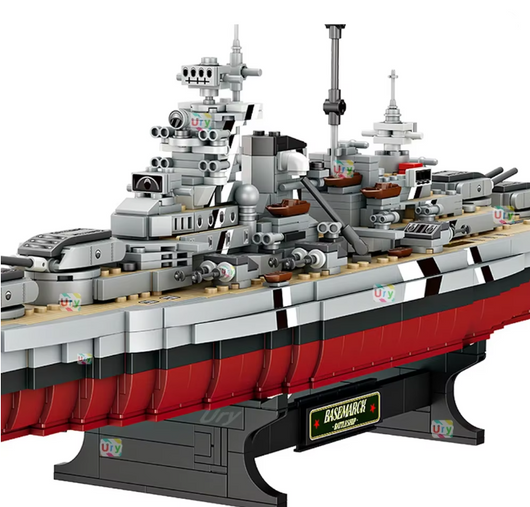 WW2 Bismarck Battleship 5052