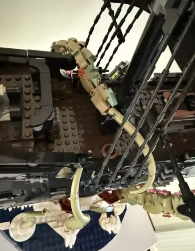 Kraken Ship Holder 3071