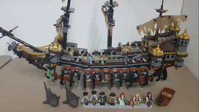 Silent Pirate Ship 71042